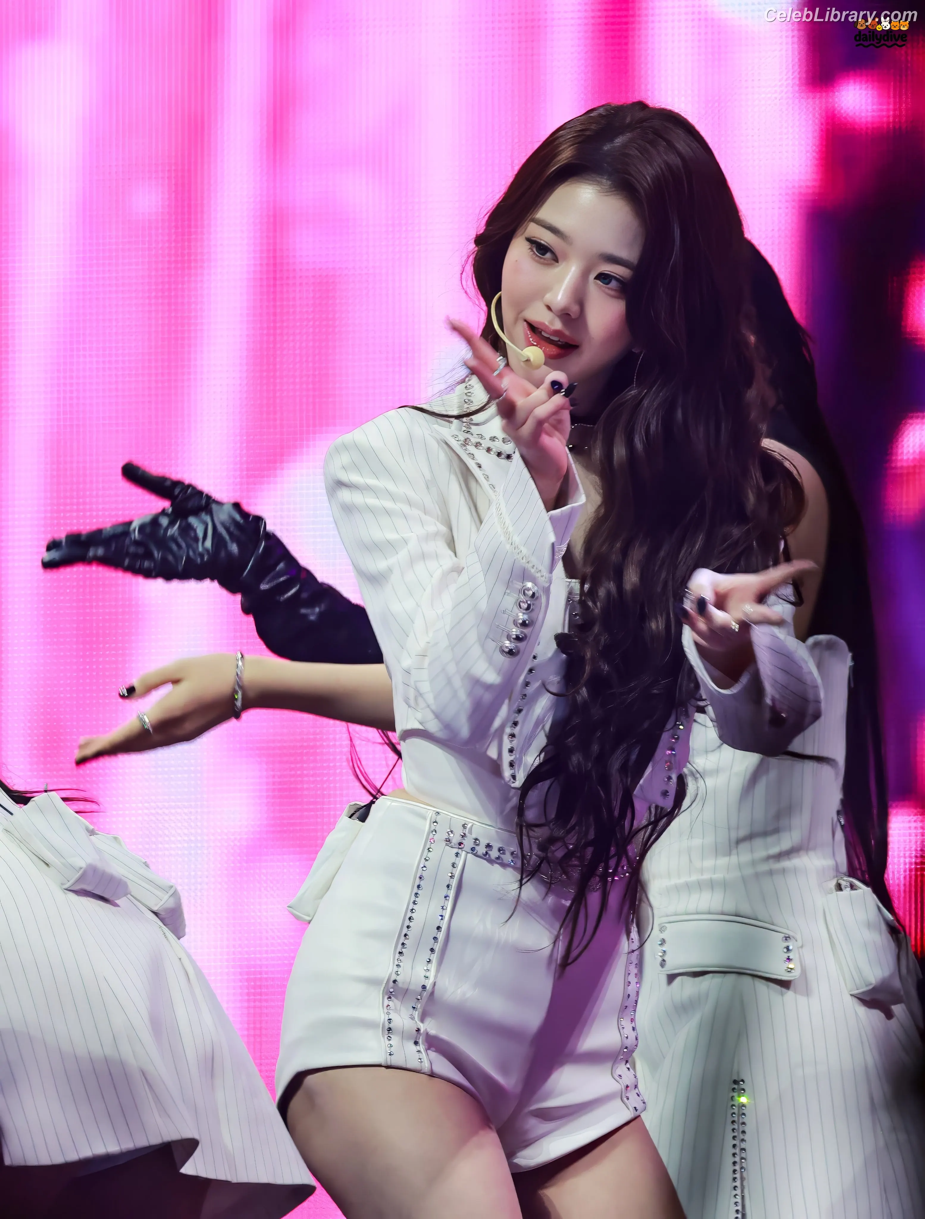 Jang Won-young  장원영 WONYOUNG photo 16 of 5845