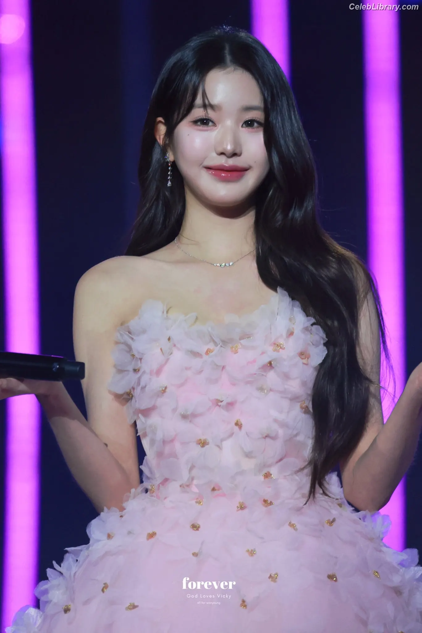 Jang Won-young 장원영 WONYOUNG photo 18 of 5845