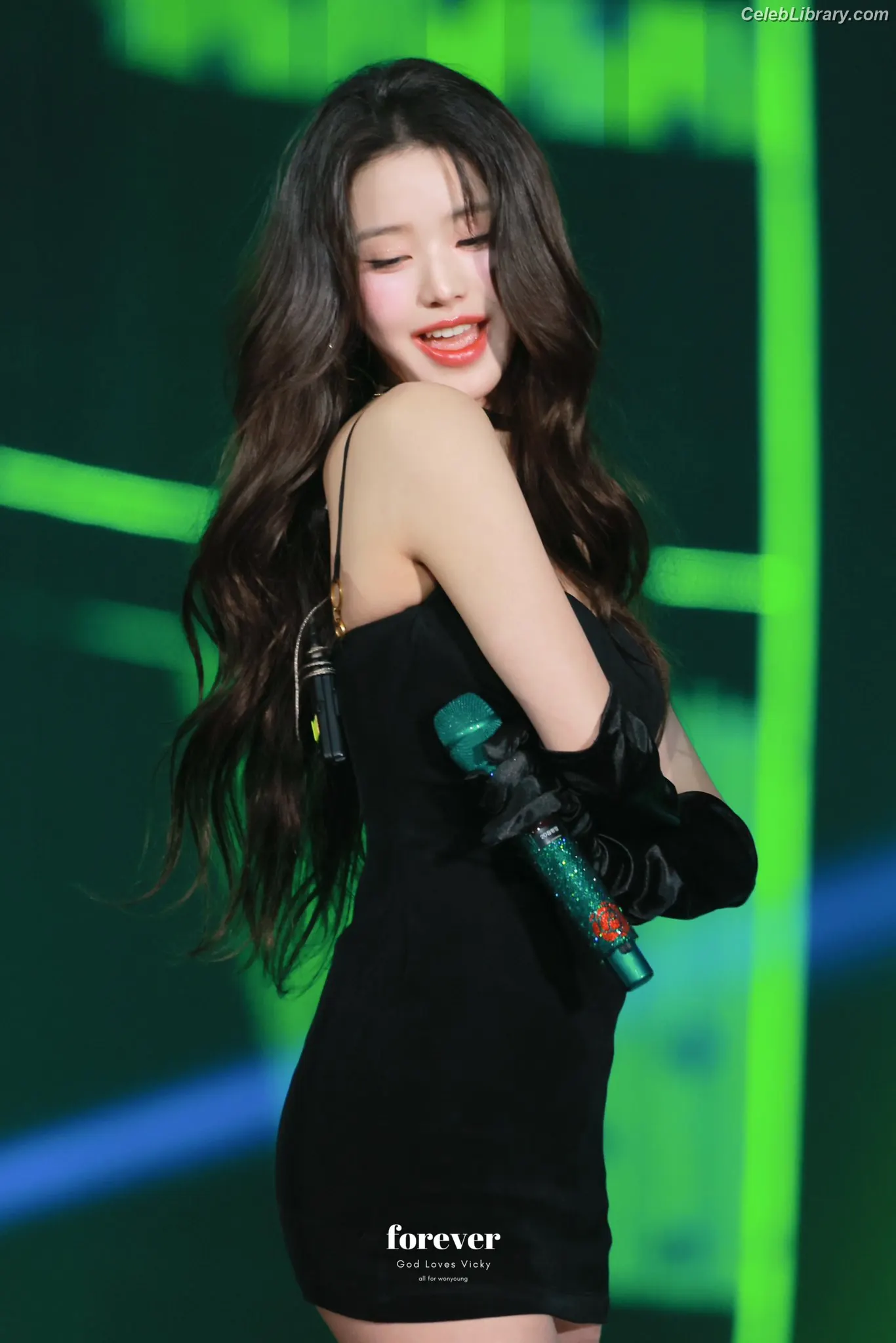 Jang Won-young 장원영 WONYOUNG photo 22 of 5845