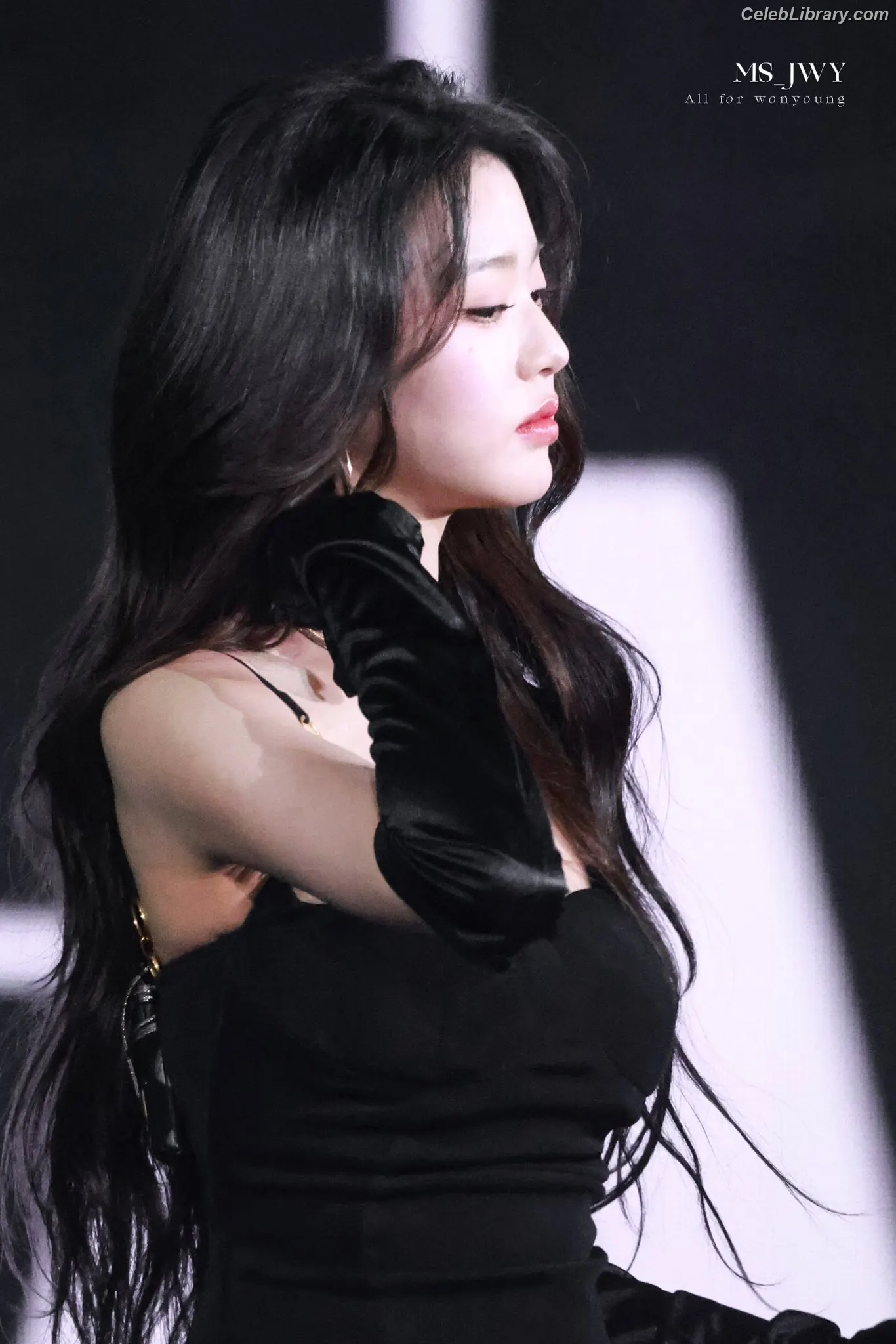 Jang Won-young 장원영 WONYOUNG photo 11 of 5845