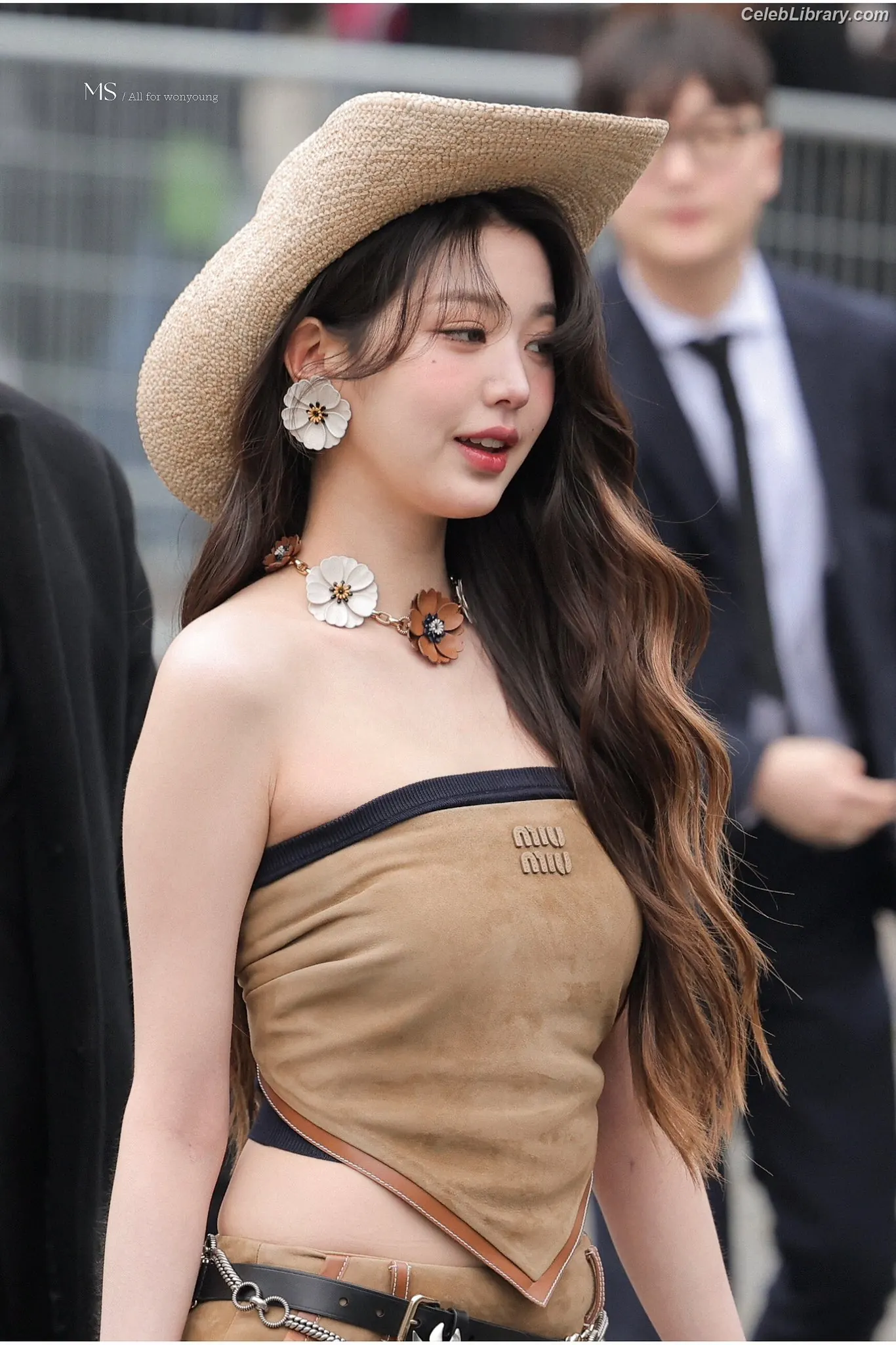 Jang Won-young  장원영 WONYOUNG photo 20 of 5845