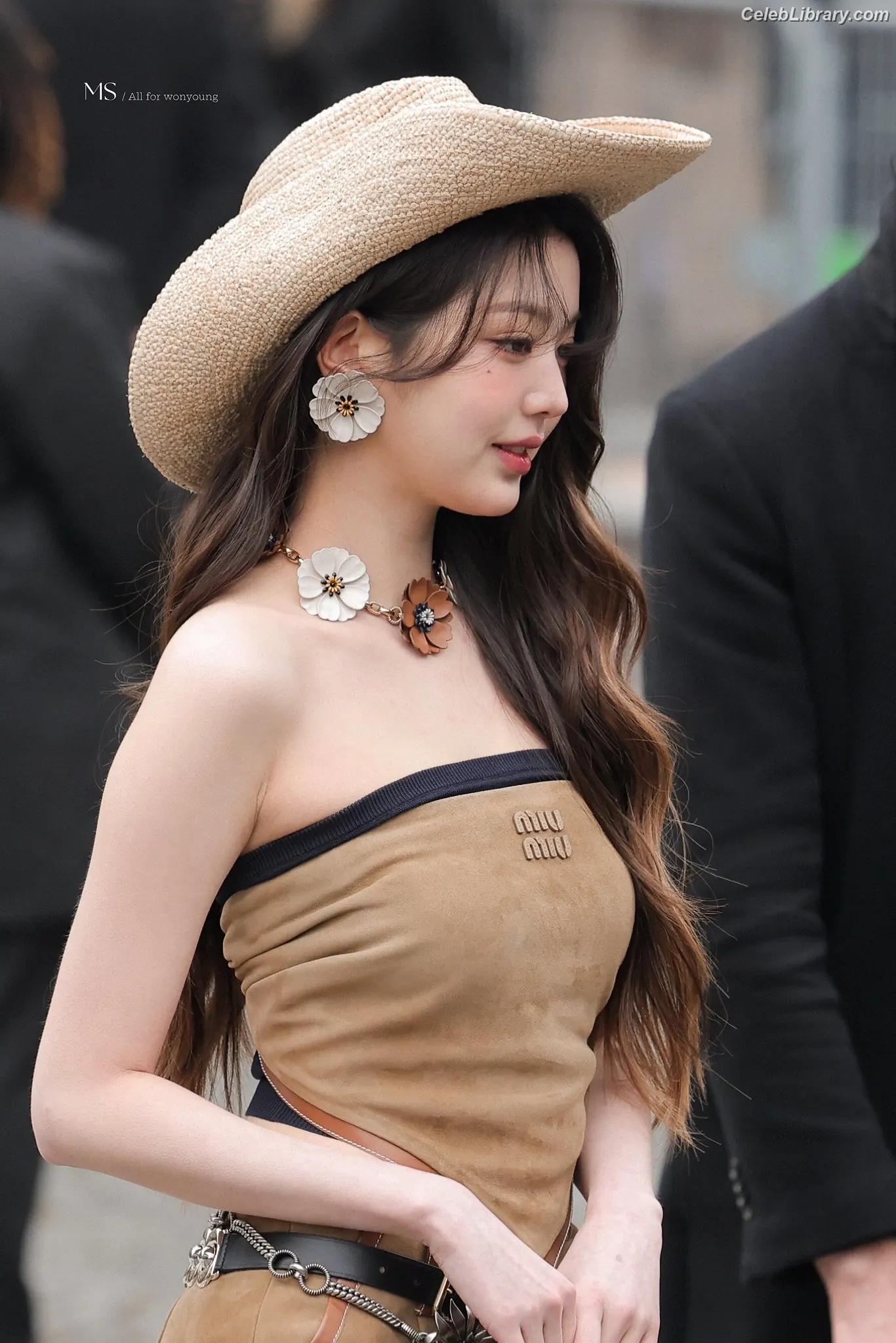 Jang Won-young  장원영 WONYOUNG photo 21 of 5845