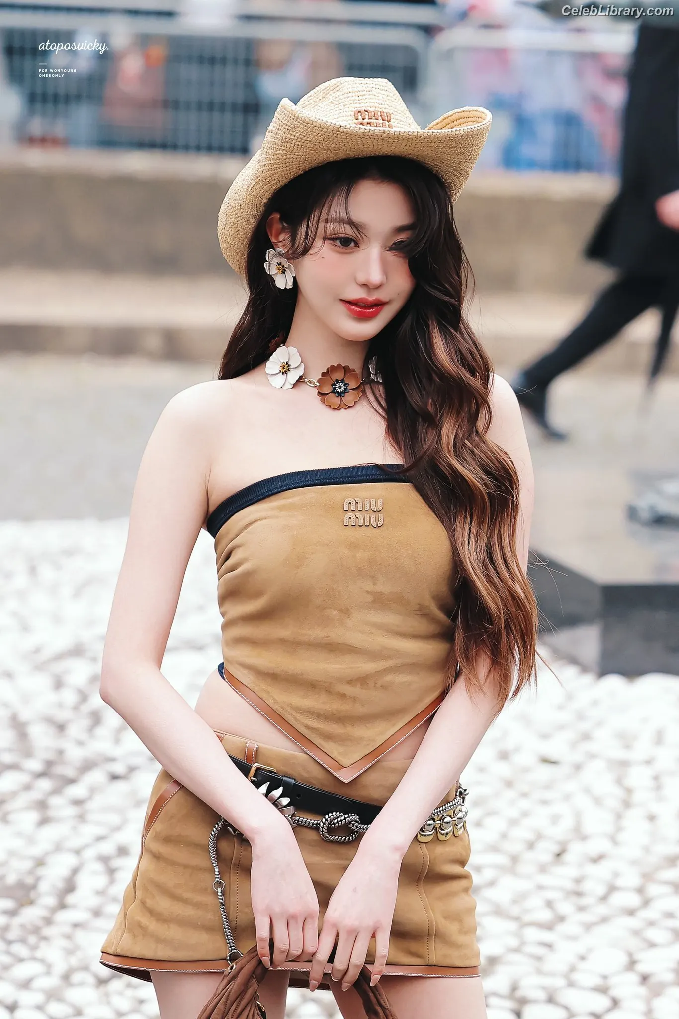 Jang Won-young  장원영 WONYOUNG photo 22 of 5845