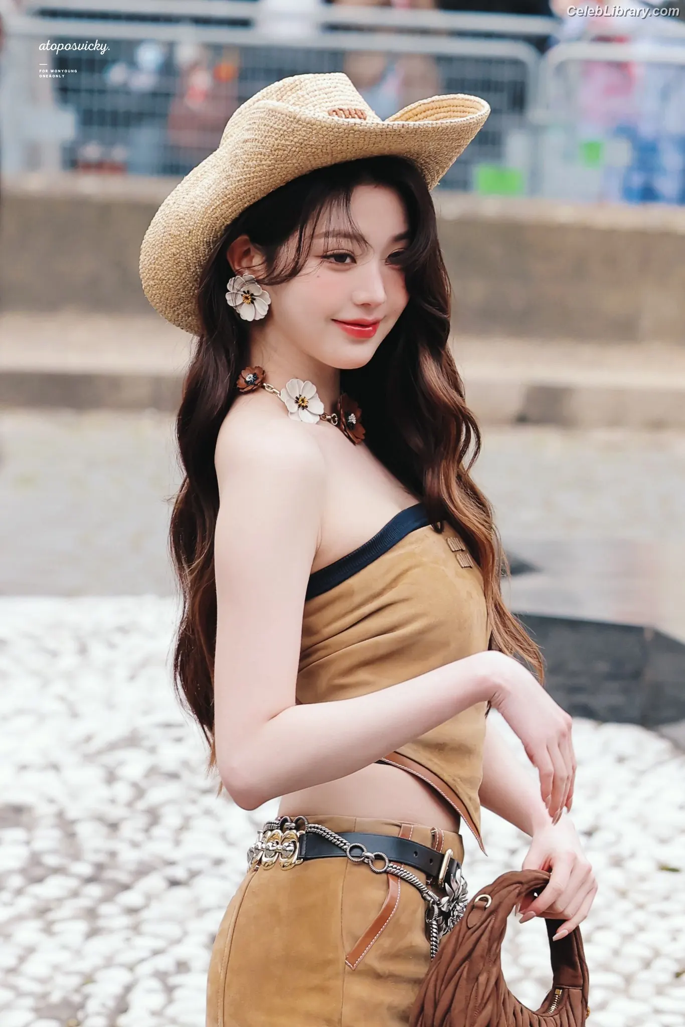 Jang Won-young  장원영 WONYOUNG photo 23 of 5845