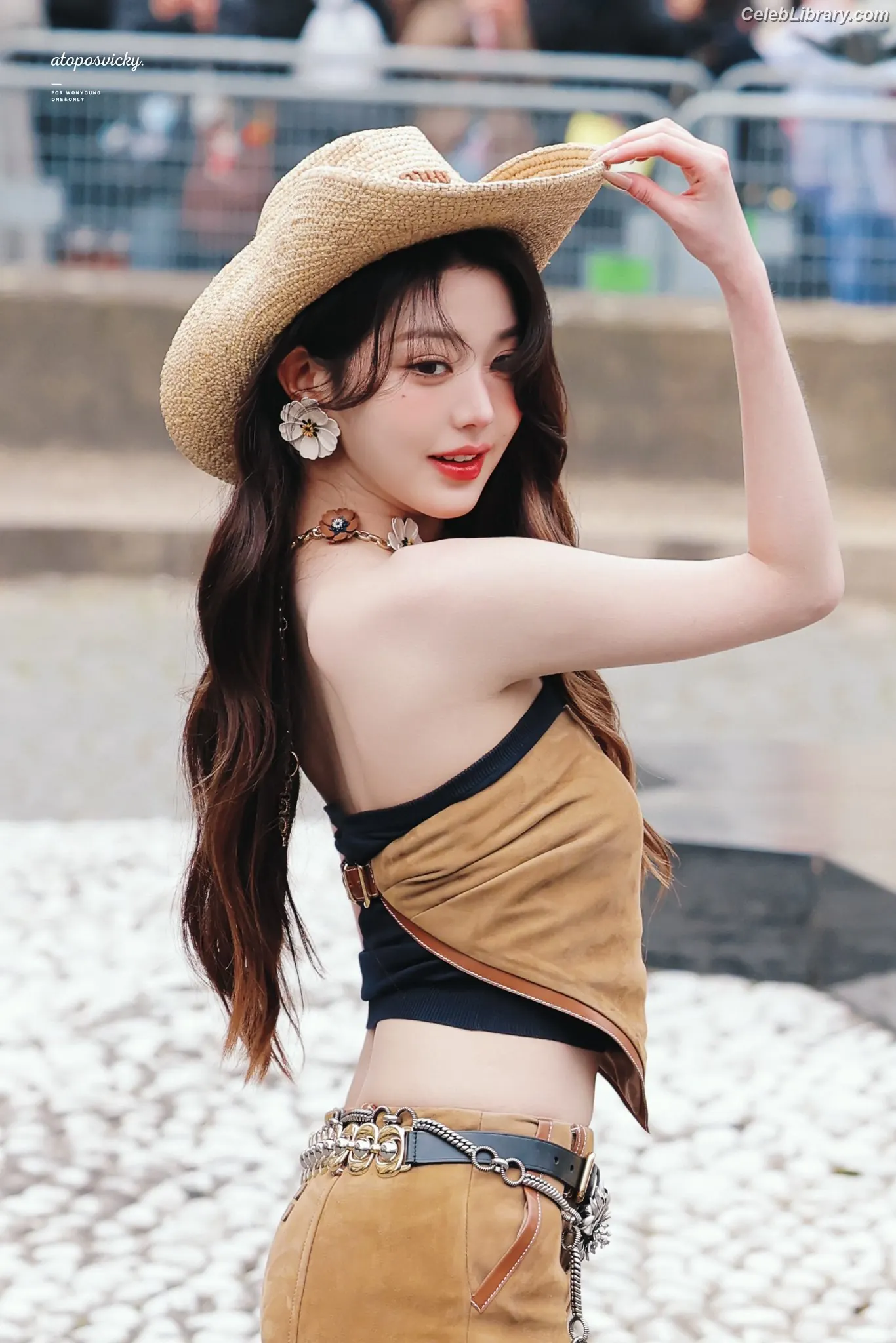 Jang Won-young  장원영 WONYOUNG photo 24 of 5845