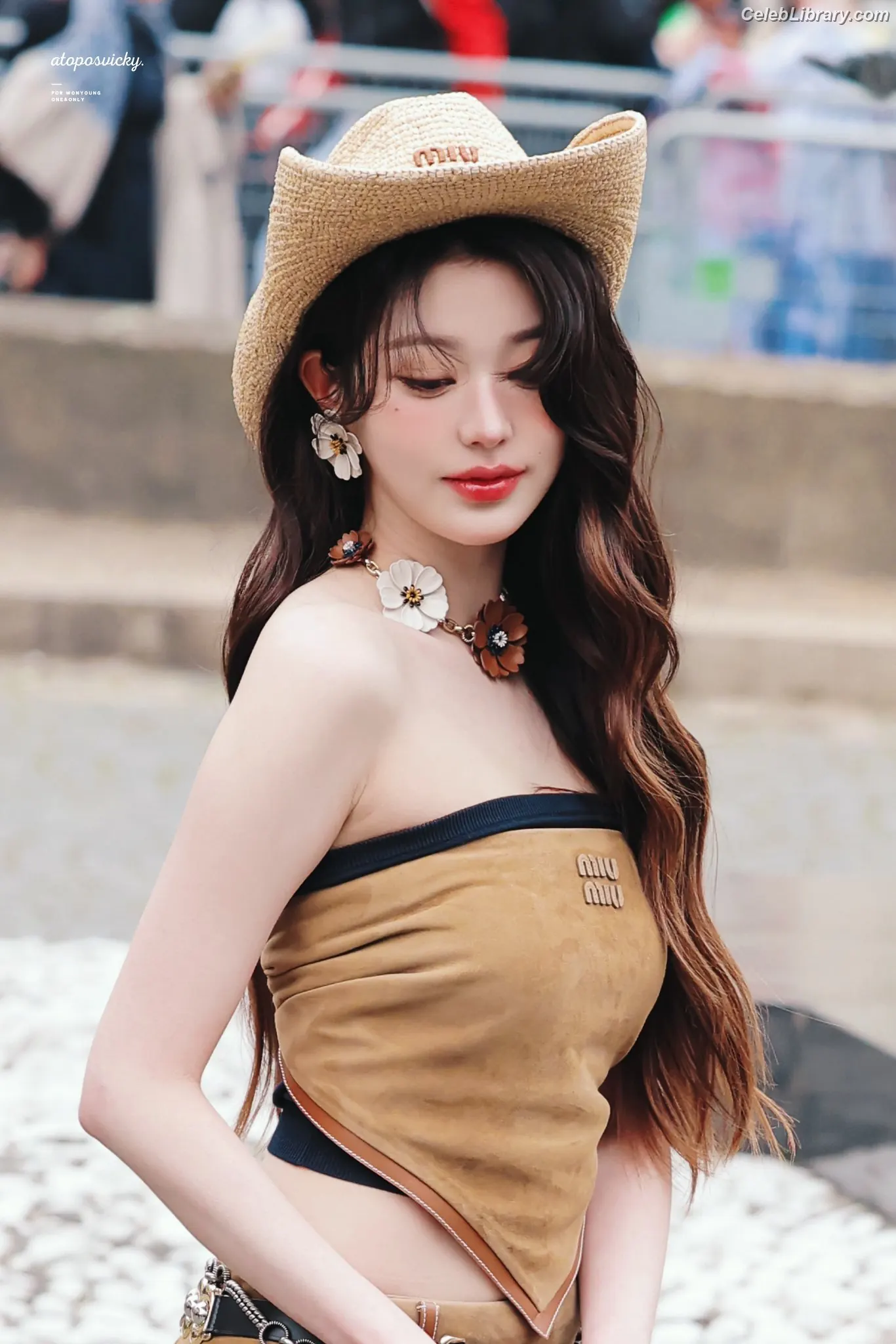 Jang Won-young  장원영 WONYOUNG photo 3 of 5845