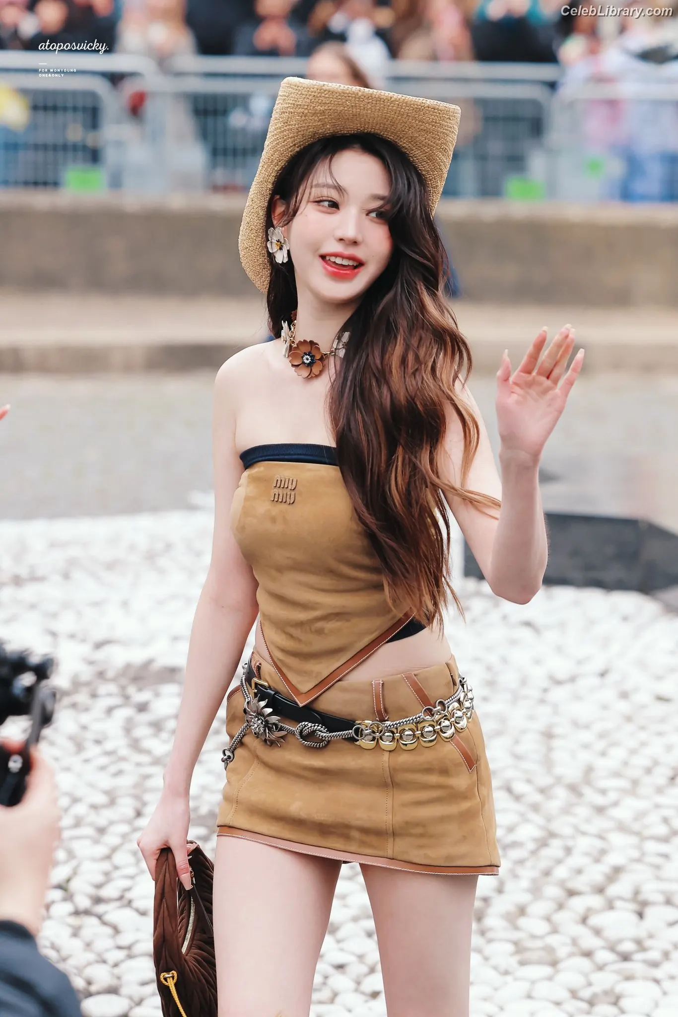 Jang Won-young  장원영 WONYOUNG photo 8 of 5845