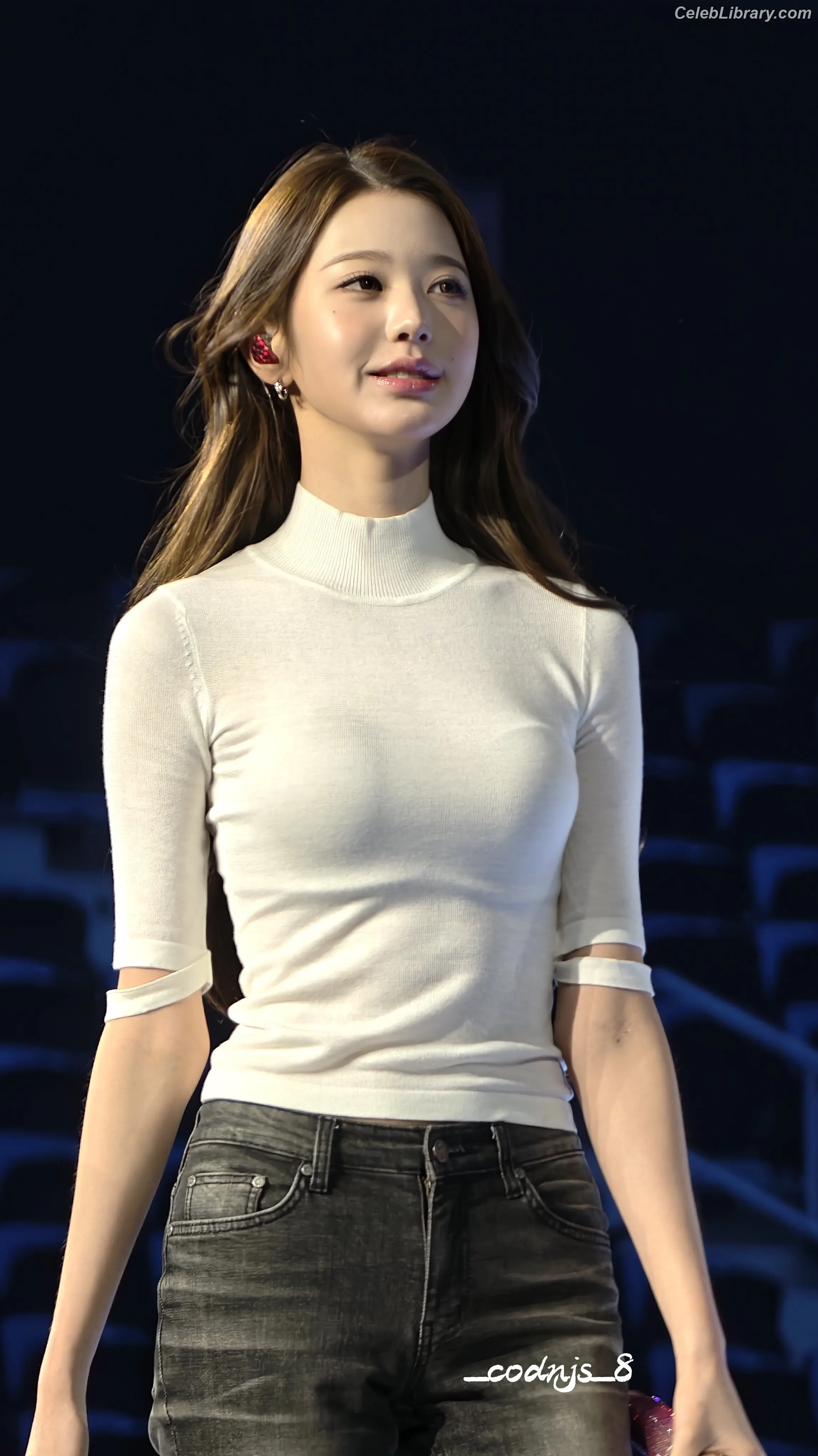 Jang Won-young  장원영 WONYOUNG photo 13 of 5845