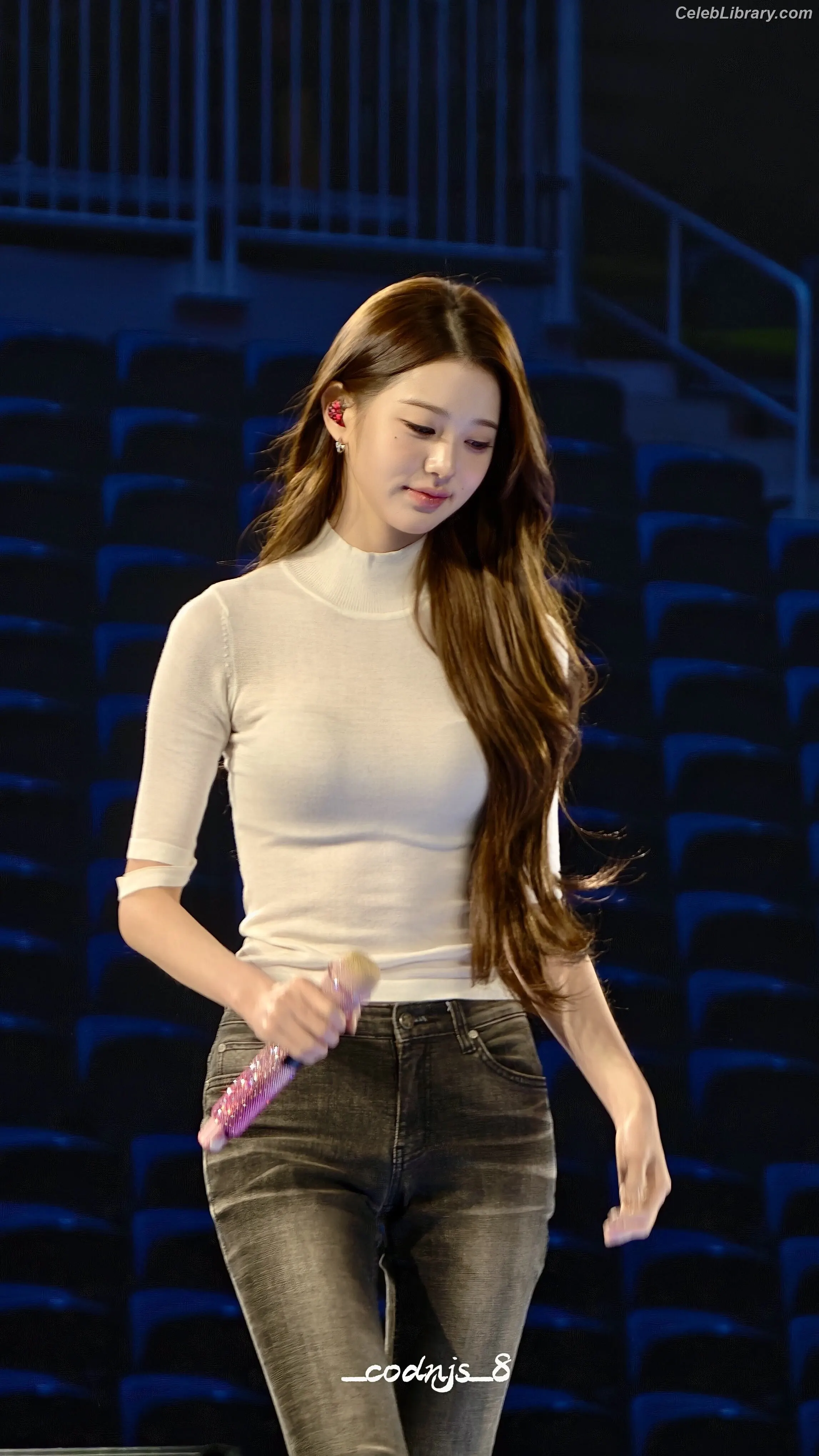 Jang Won-young  장원영 WONYOUNG photo 15 of 5845