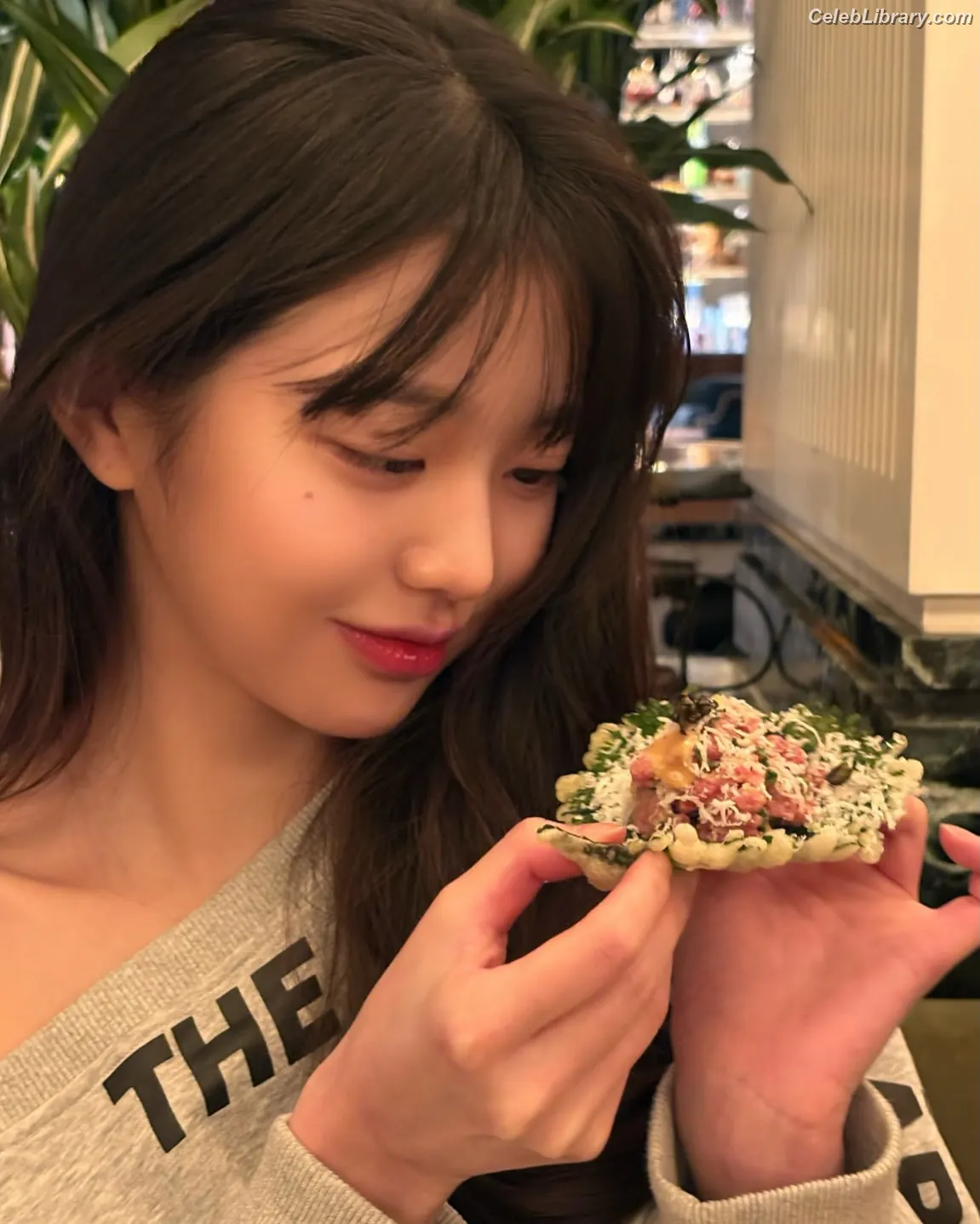 Jang Won-young  장원영 WONYOUNG photo 6 of 5845