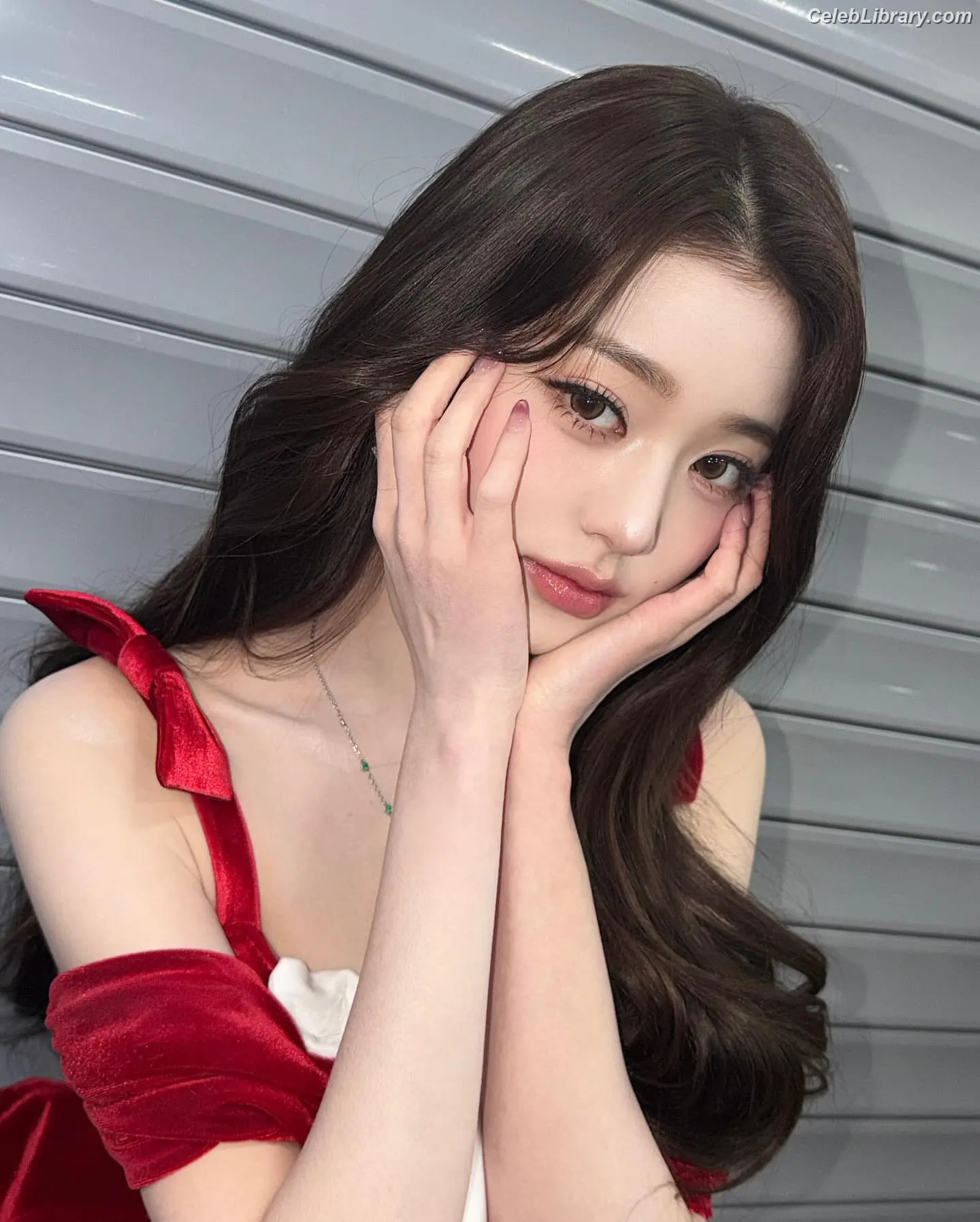 Jang Won-young 장원영 WONYOUNG photo 3 of 5845