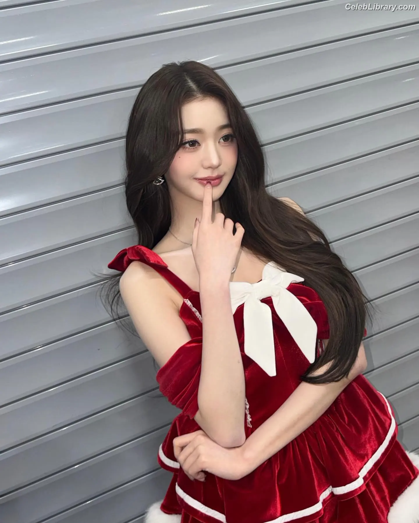 Jang Won-young 장원영 WONYOUNG photo 5 of 5845