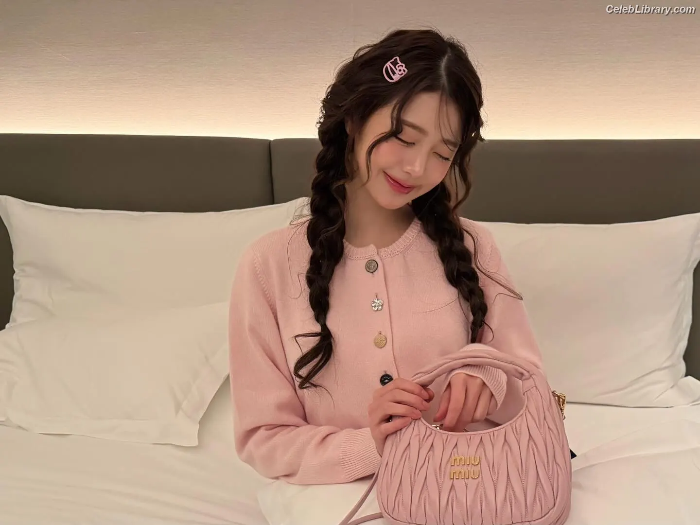 Jang Won-young 장원영 WONYOUNG photo 11 of 5845