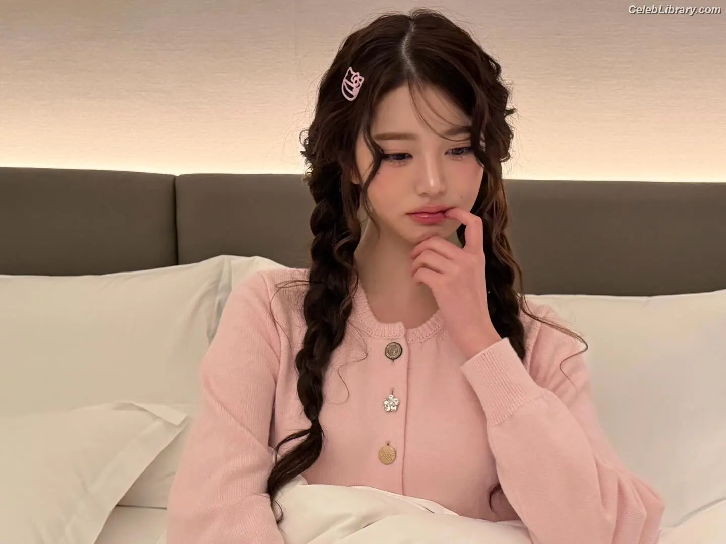 Jang Won-young 장원영 WONYOUNG photo 18 of 5845