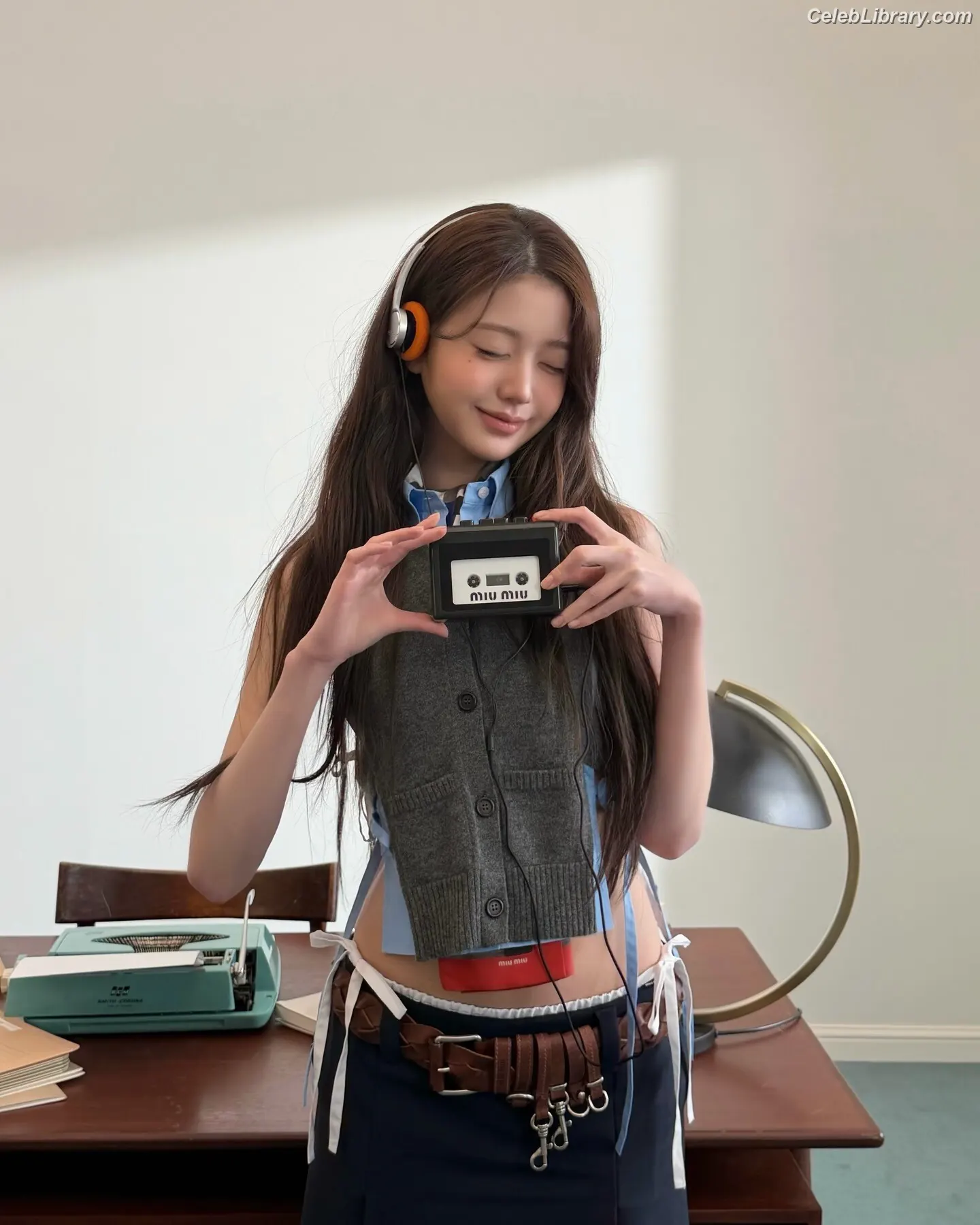 Jang Won-young 장원영 WONYOUNG photo 12 of 5845