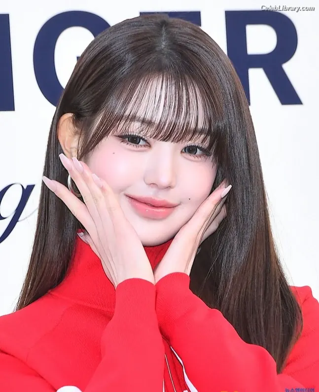 Jang Won-young  장원영 WONYOUNG photo 7 of 5845