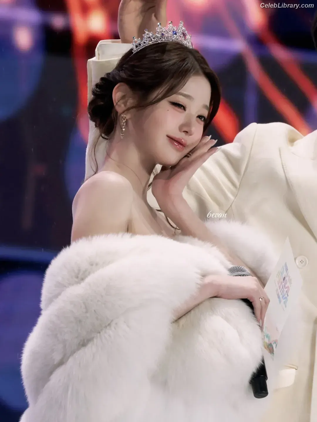 Jang Won-young  장원영 WONYOUNG photo 10 of 5845