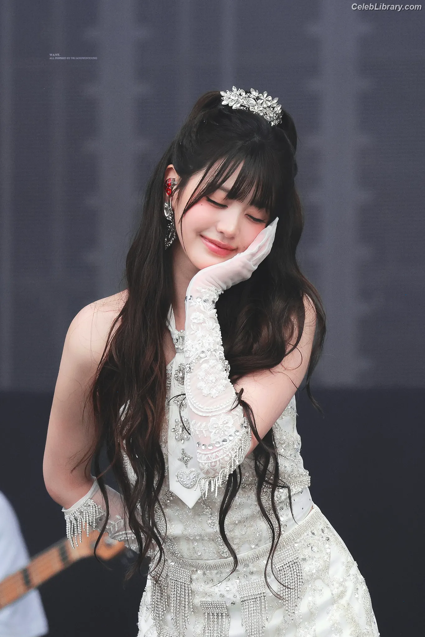 Jang Won-young  장원영 WONYOUNG photo 11 of 5845