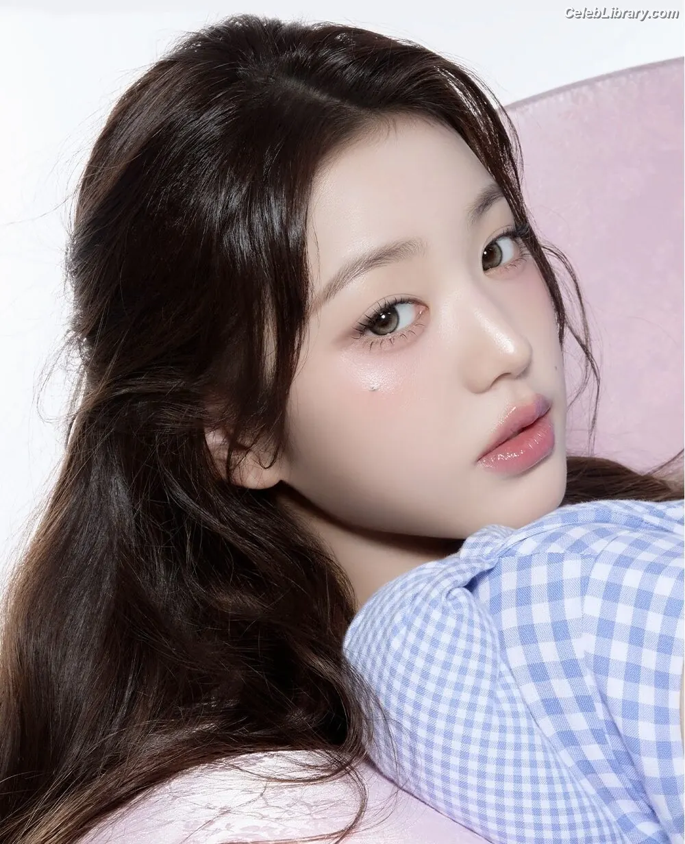 Jang Won-young 장원영 WONYOUNG photo 4 of 5845
