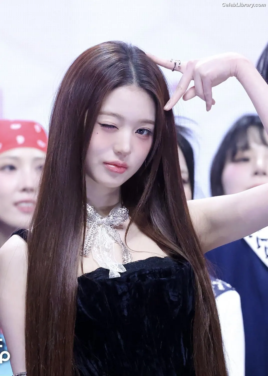 Jang Won-young 장원영 WONYOUNG photo 16 of 5845