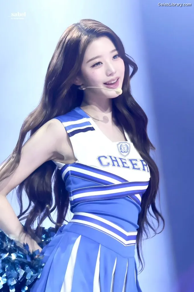 Jang Won-young 장원영 WONYOUNG photo 23 of 5845
