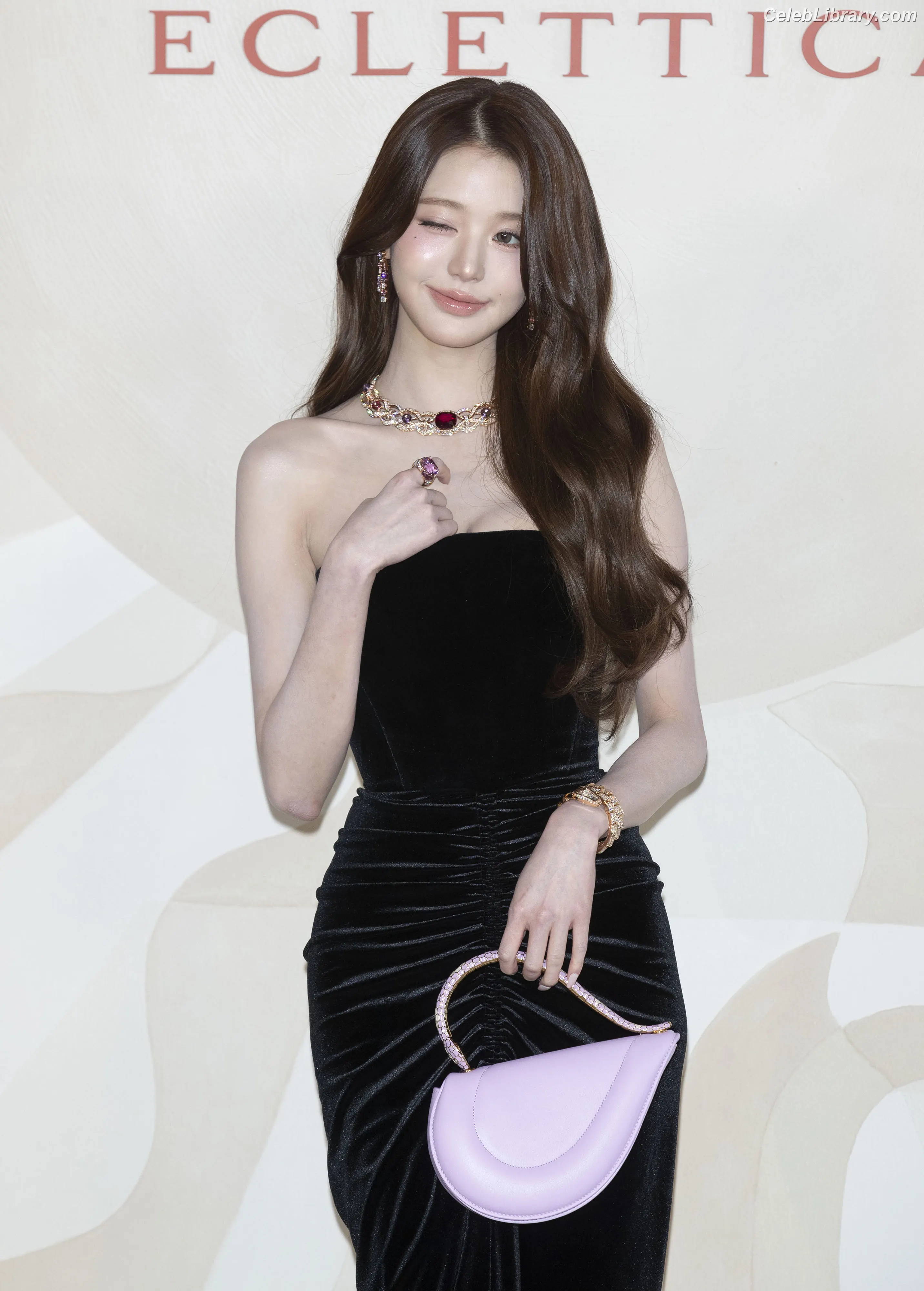 Jang Won-young  장원영 WONYOUNG photo 22 of 5845