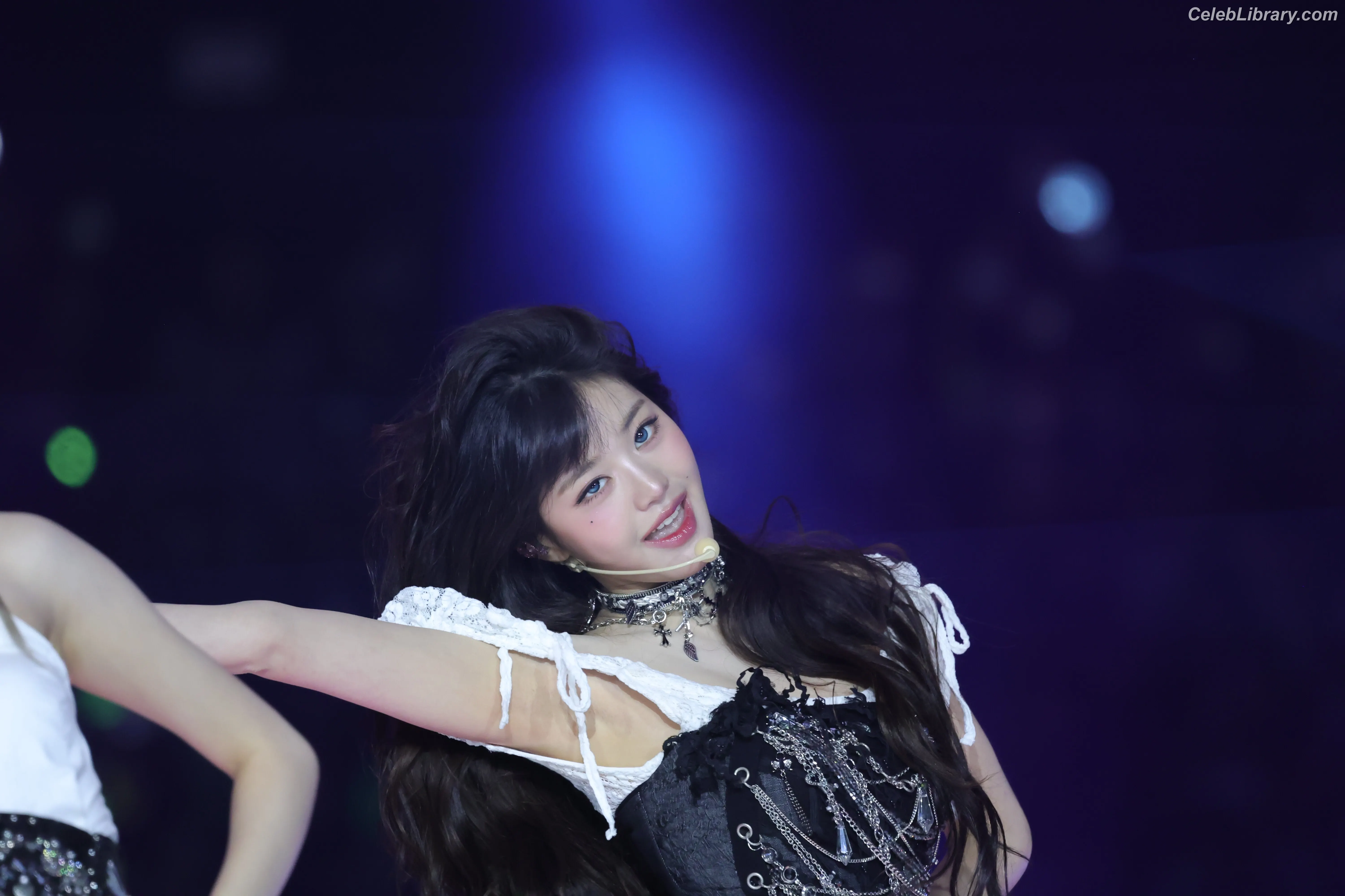 Jang Won-young  장원영 WONYOUNG photo 8 of 5845