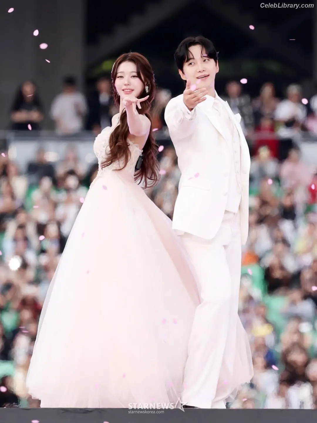 Jang Won-young 장원영 WONYOUNG photo 9 of 5845