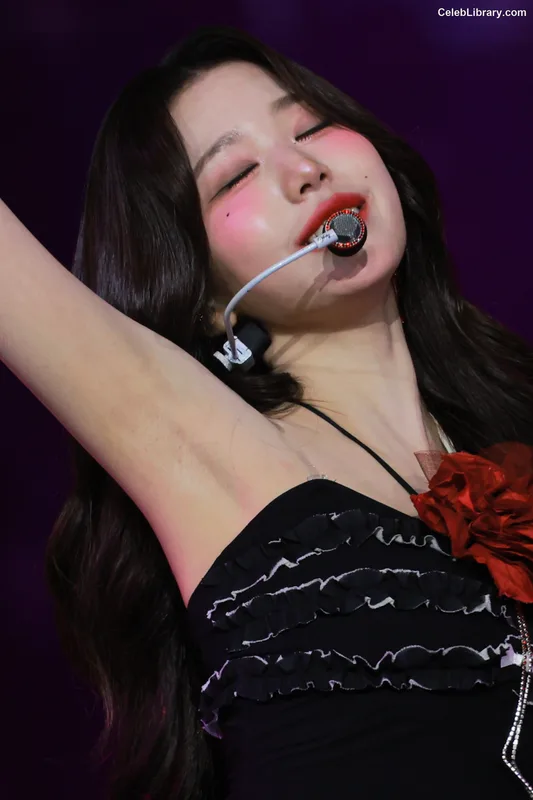 Jang Won-young  장원영 WONYOUNG photo 3 of 5846