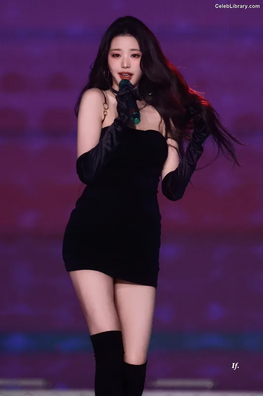 Jang Won-young  장원영 WONYOUNG photo 1 of 5846