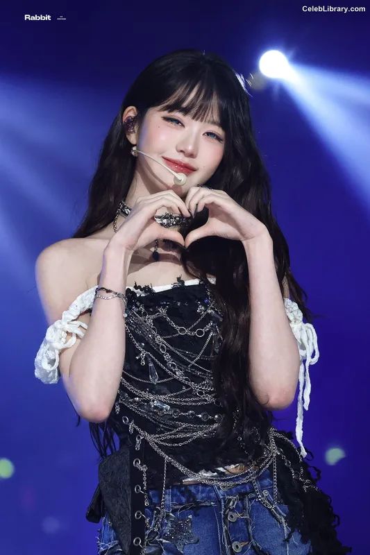 Jang Won-young  장원영 WONYOUNG photo 11 of 5846