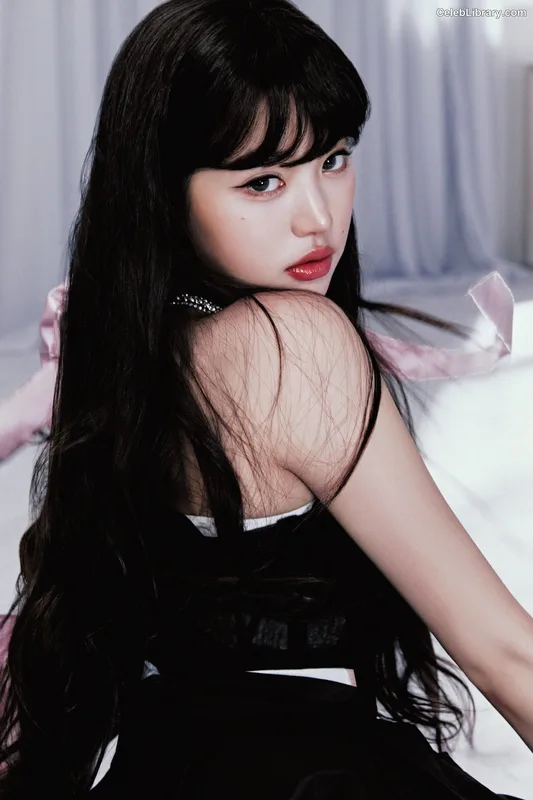 Jang Won-young  장원영 WONYOUNG photo 12 of 5846