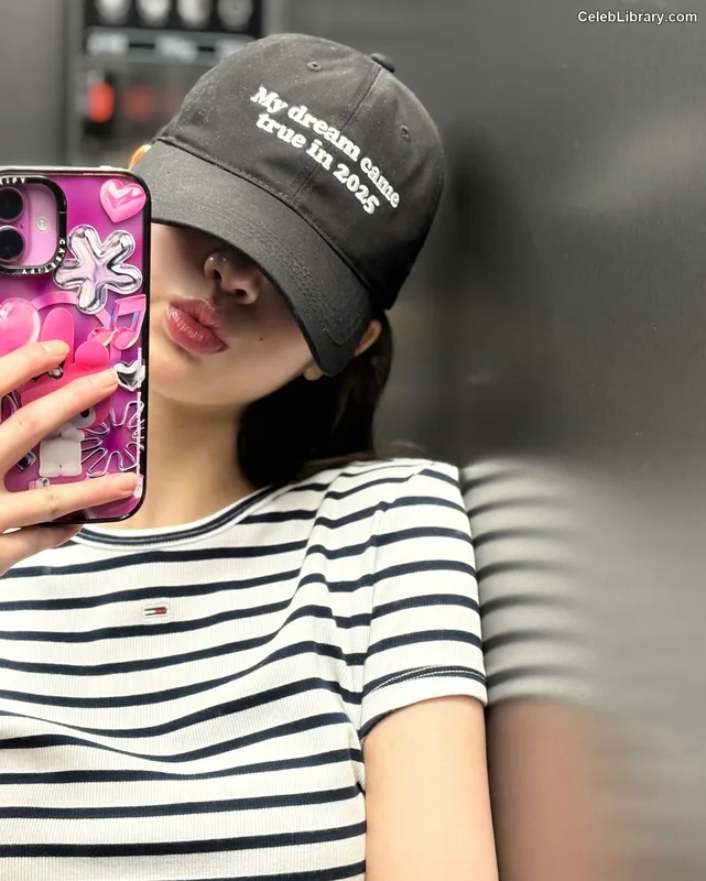 Jang Won-young  장원영 WONYOUNG photo 17 of 5846