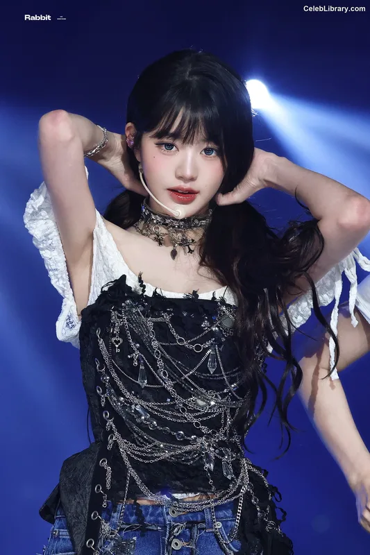 Jang Won-young  장원영 WONYOUNG photo 20 of 5846