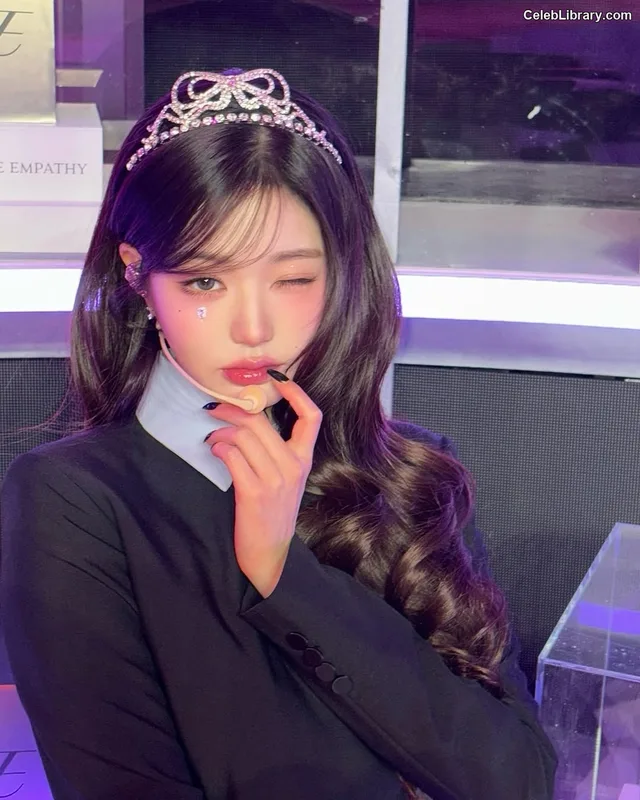 Jang Won-young  장원영 WONYOUNG photo 22 of 5846