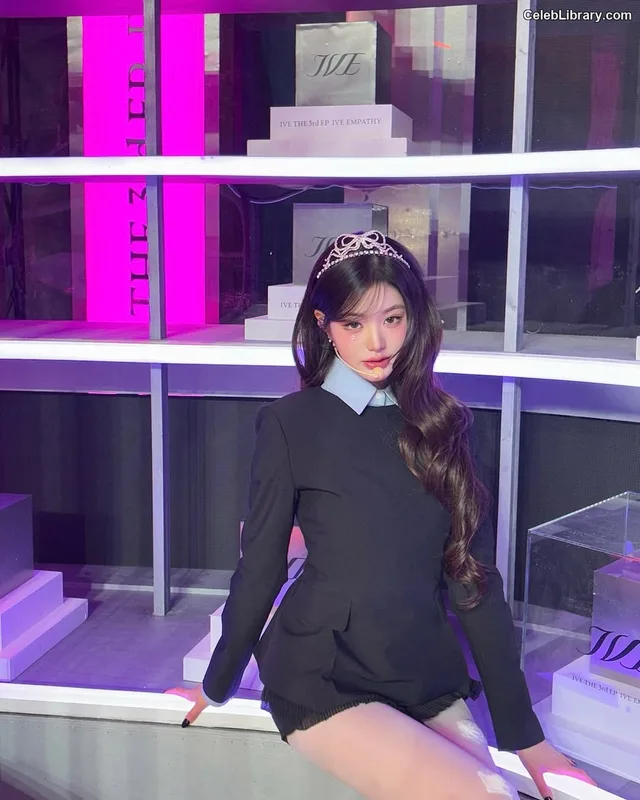 Jang Won-young  장원영 WONYOUNG photo 23 of 5846