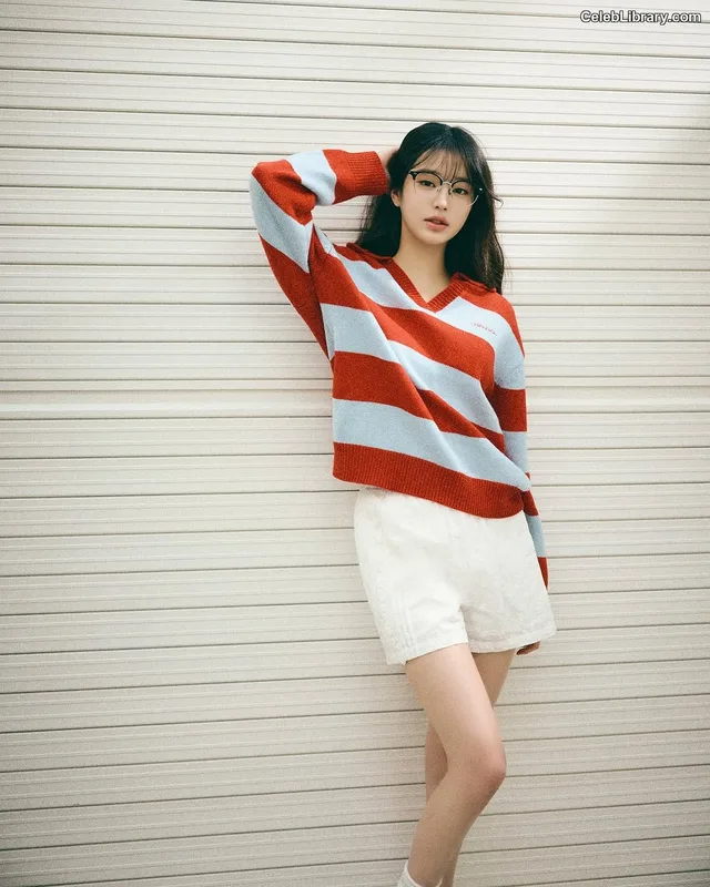 Jang Won-young  장원영 WONYOUNG photo 8 of 5846