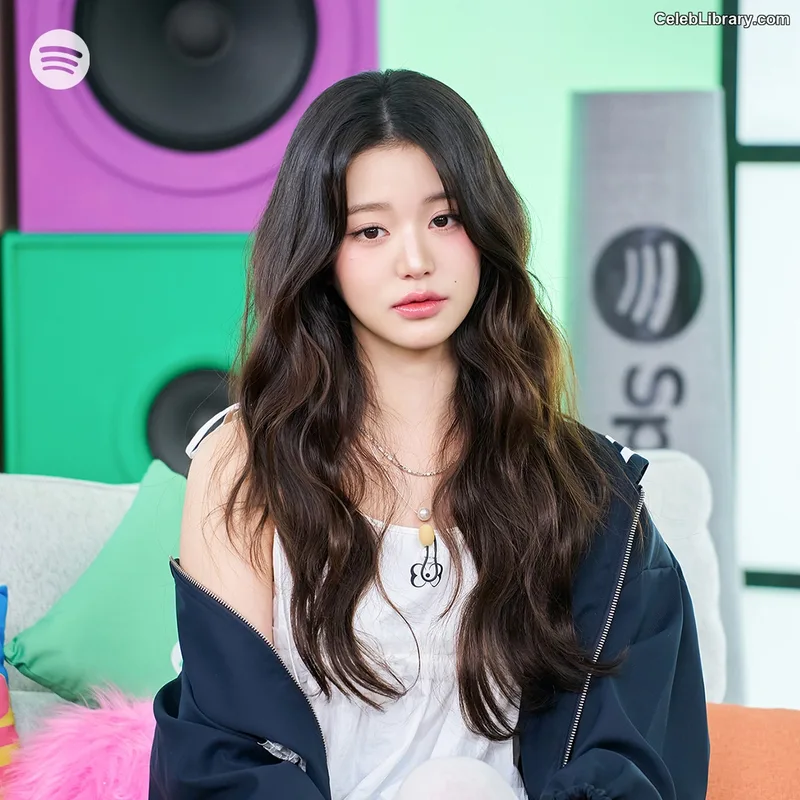 Jang Won-young  장원영 WONYOUNG photo 10 of 5846