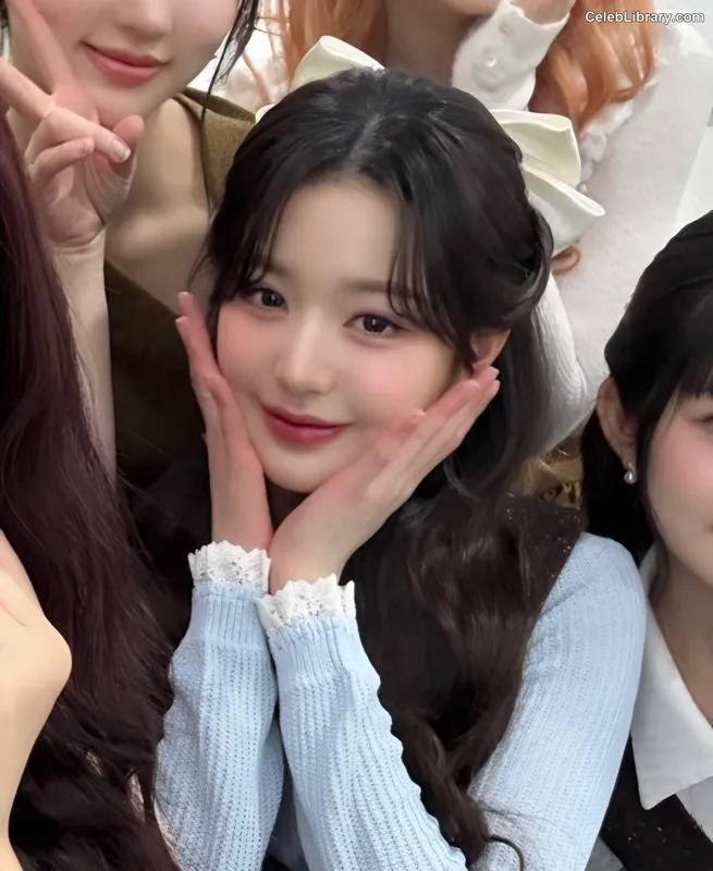 Jang Won-young  장원영 WONYOUNG photo 11 of 5846