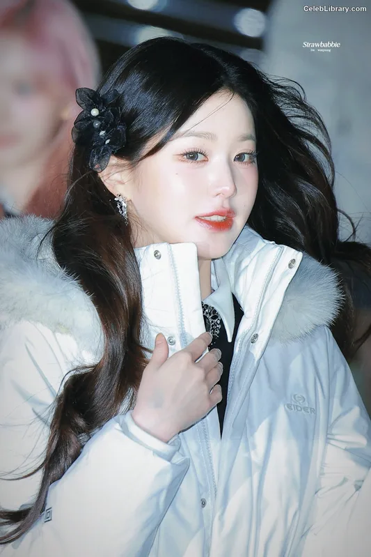 Jang Won-young  장원영 WONYOUNG photo 13 of 5846