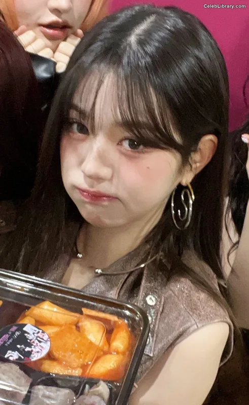 Jang Won-young  장원영 WONYOUNG photo 19 of 5846
