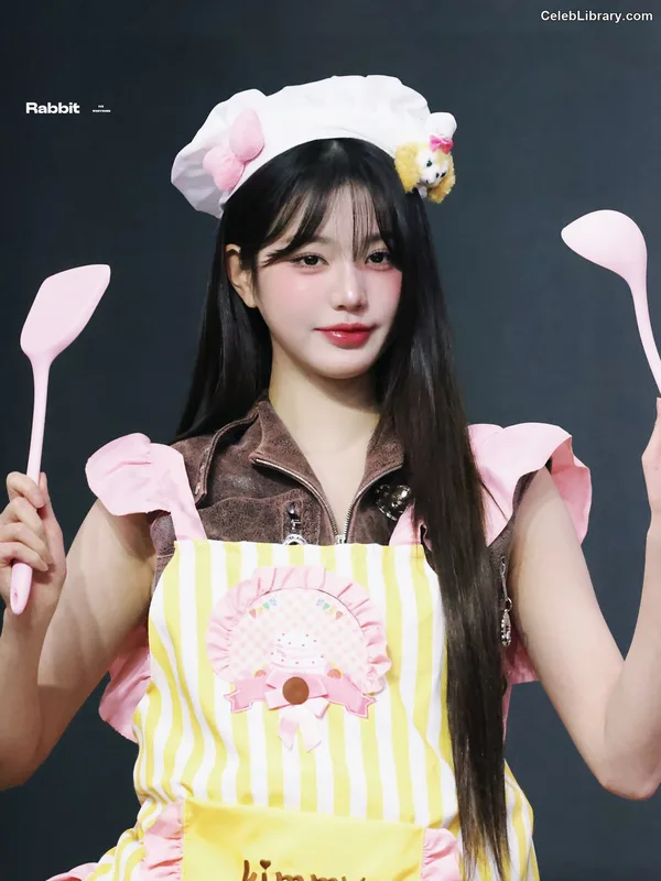Jang Won-young  장원영 WONYOUNG photo 24 of 5846
