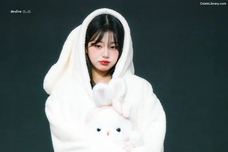 Jang Won-young  장원영 WONYOUNG photo 12 of 5846