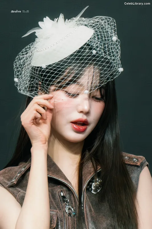 Jang Won-young  장원영 WONYOUNG photo 14 of 5846