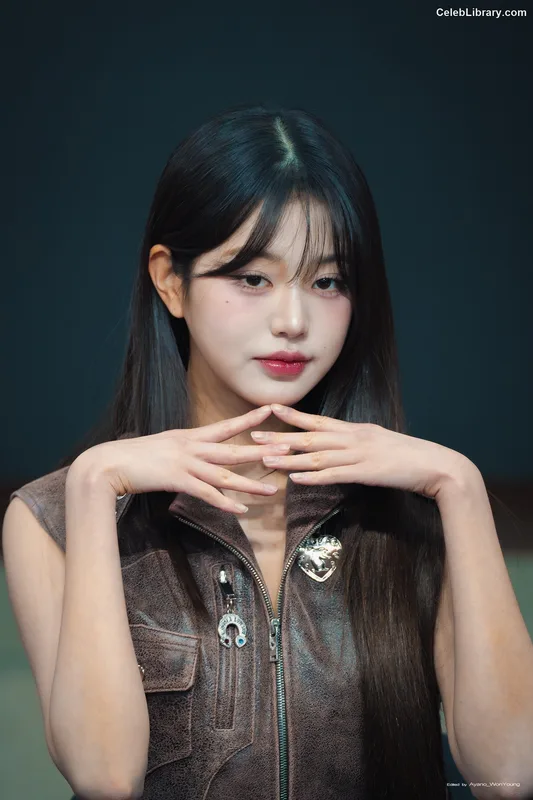 Jang Won-young  장원영 WONYOUNG photo 21 of 5846