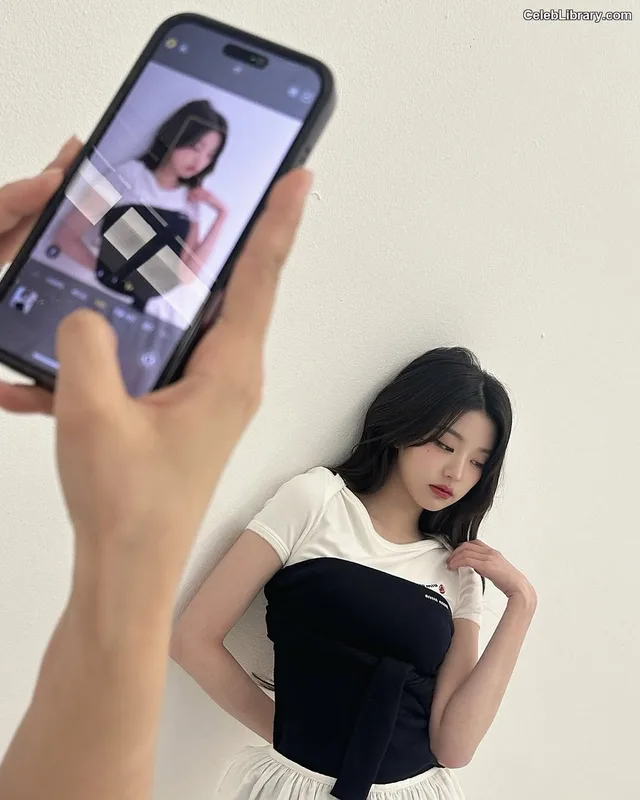 Jang Won-young  장원영 WONYOUNG photo 6 of 5846