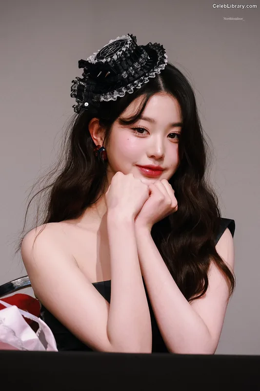Jang Won-young  장원영 WONYOUNG photo 12 of 5846