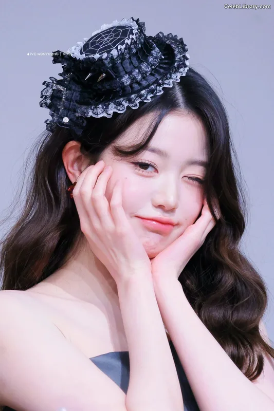 Jang Won-young  장원영 WONYOUNG photo 5 of 5846