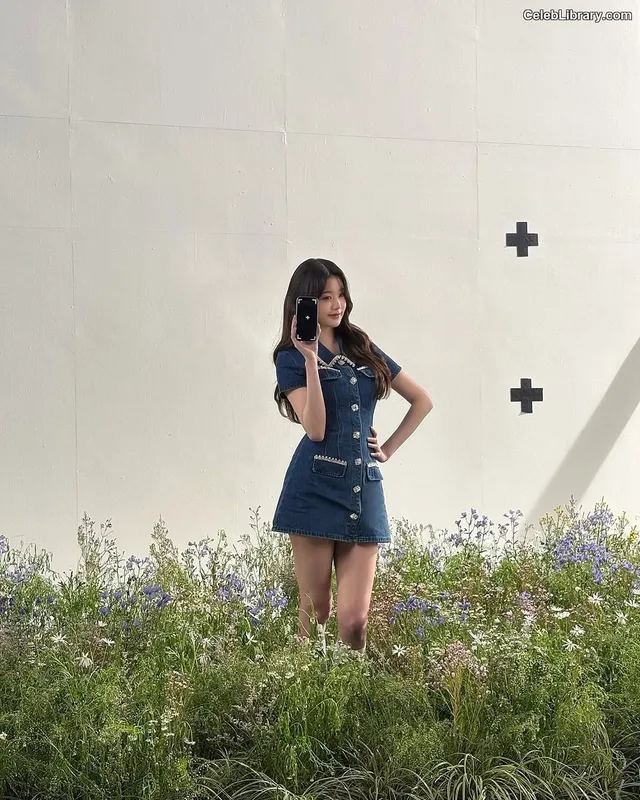 Jang Won-young  장원영 WONYOUNG photo 16 of 5846