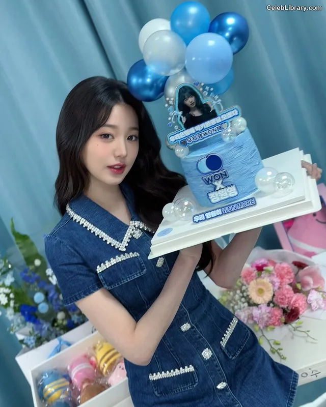 Jang Won-young  장원영 WONYOUNG photo 19 of 5846